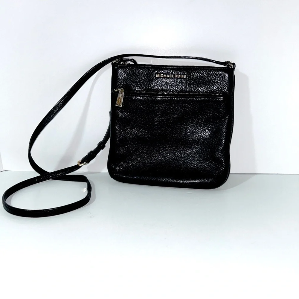 MICHAEL KORS RILEY LEATHER FLAT CROSSBODY‎ WOMEN'S BLACK BAG PURSE